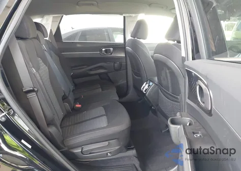 2025 Kia Sorento Lx z USA, uszkodzony, nr VIN 5XYRG4JC1SG383074